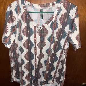 Tribal Pattern V-Neck Short Sleeve Top